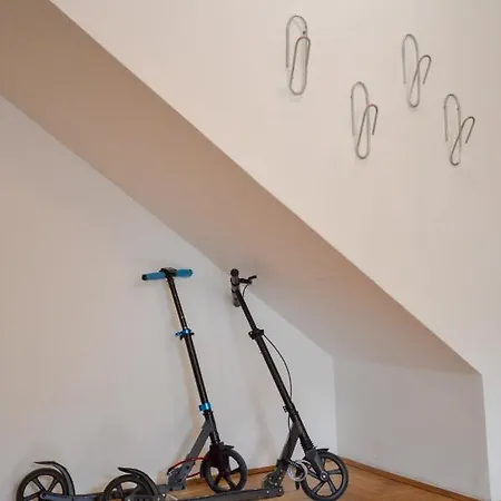 Spacious 1-bedroom Appartamento