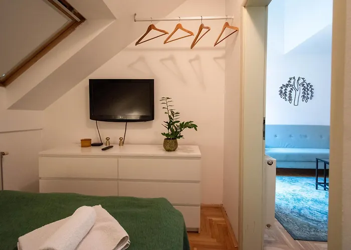 Spacious 1-bedroom *